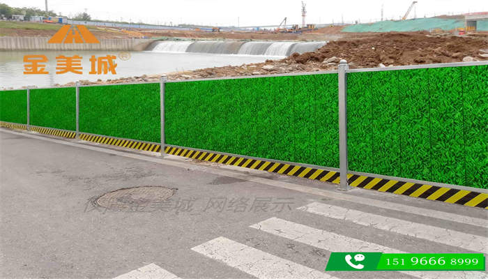 乐山大佛景区外围提升项目金美城3.0米高施工围挡风貌协调做法